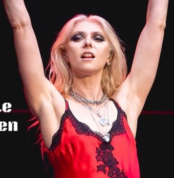 The Famous Parents of Michael and Colette Momsen Colette Momsen