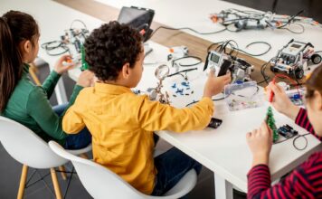 Creative Education: Enhancing School Projects with Personalized Cutouts Creative Education