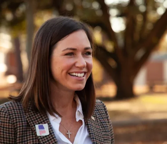 Katie Britt’s Net Worth: A Legislative Leader’s Financial Streams Katie Britt's 1