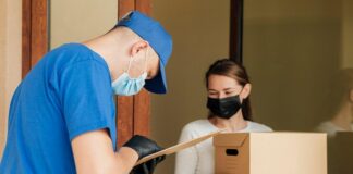 How Does the Healthcare Industry Transport Urgent Medical Supplies? Medical courier services