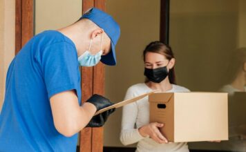 How Does the Healthcare Industry Transport Urgent Medical Supplies? Medical courier services