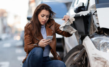 The Role of Reasoning in Promptly Reporting Collisions Promptly Reporting Collisions