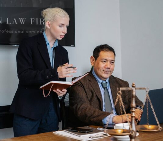 How to Choose the Right Lawyer for Your Case Right Lawyer for Your Case