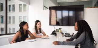 Signs That Your Child May Need to See a Speech Therapist Child Speech Therapist