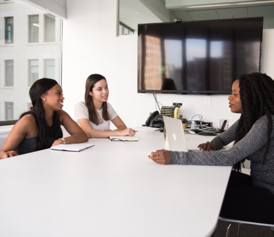 Signs That Your Child May Need to See a Speech Therapist Child Speech Therapist