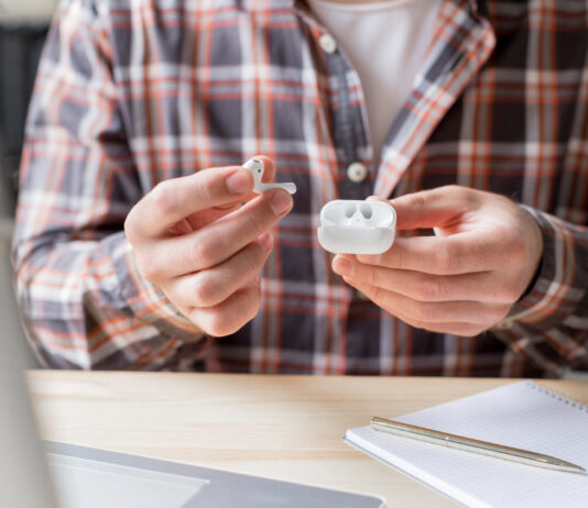 The Best Wireless Earbuds Under $200 2024: Buying Guide and Reviews Best Wireless Earbuds