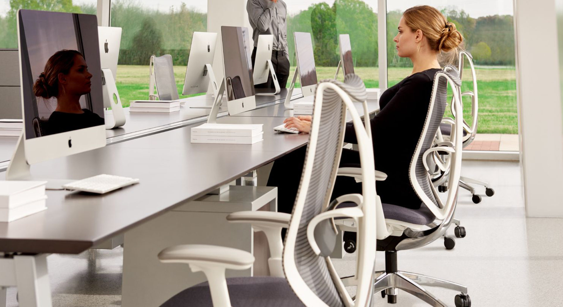 What Does Your Office Seating Say About You? Cluboo