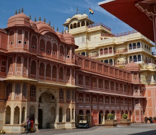 Explore The Pink City Like A Local