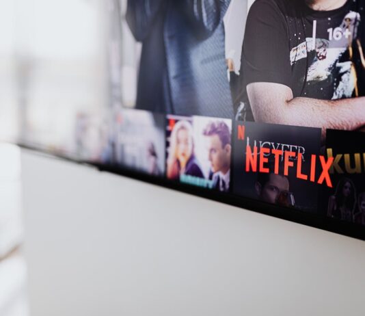 The Head Of Craig Bierko Is Married! Does He Actually Have a Spouse? craig bierko wife