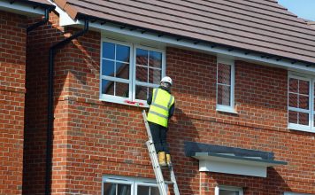 What To Look For When Hiring Emergency Glazing Services Glazing