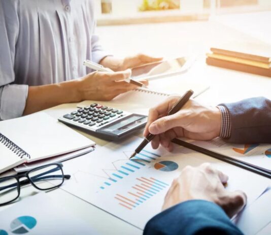 DIY vs. Professional Accounting for Sole Traders: Pros and Cons