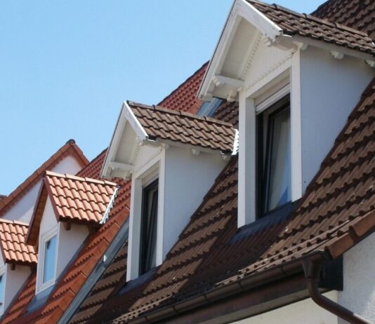 How Tile Roofing in Phoenix Can Withstand the Extreme Heat Tile Roofing