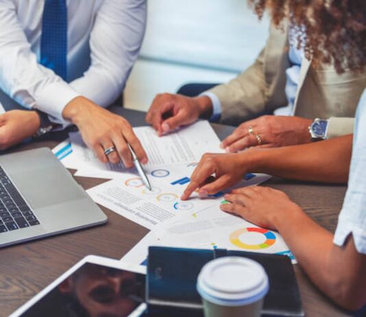 A Guide To Choosing The Right Accountant For Your Business accountant