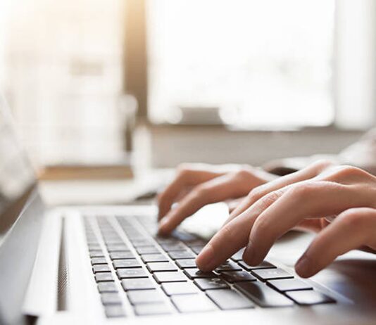 Exploring the Features and Functionality of URL Extractor Tool URL extractor tool