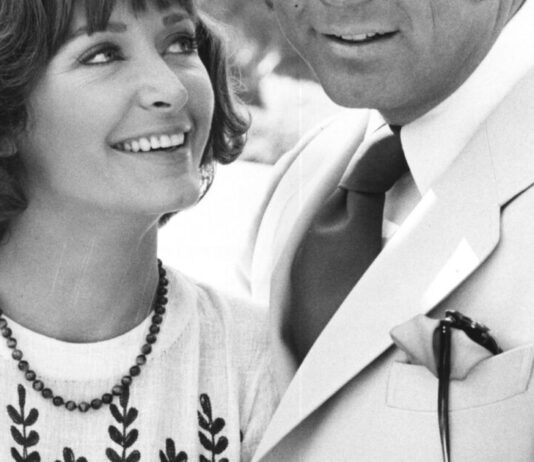 Meet the daughter of Chad Everett, Katherine Thorp Everett. Katherine Thorp Everett